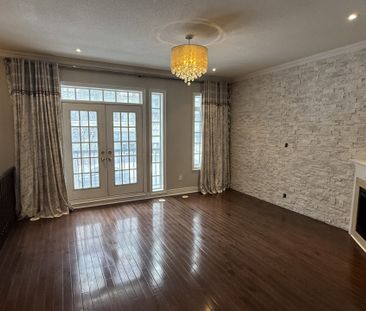For Lease - 72 Upper Duke Crescent, Markham, Ontario - Photo 2