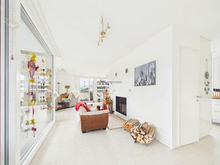 Exklusives Penthouse mit 360° Panoramablick und grosszügigem Wohnko... - Foto 3