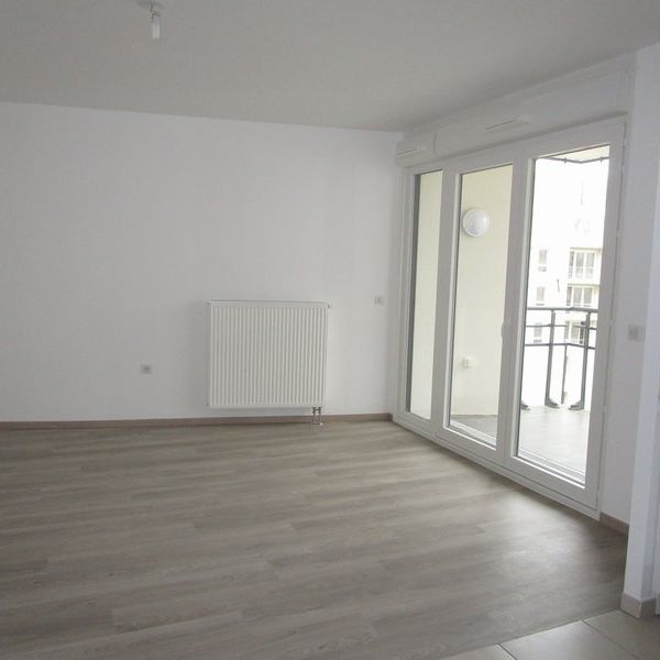 Location Appartement 1 pièce 35m² REIMS 51100 - Photo 1