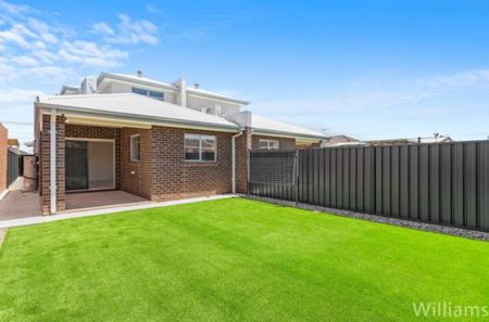 Altona North - Photo 5