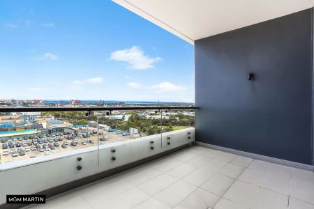 MGM MARTIN - TWO BEDROOM APARTMENT) - Photo 4