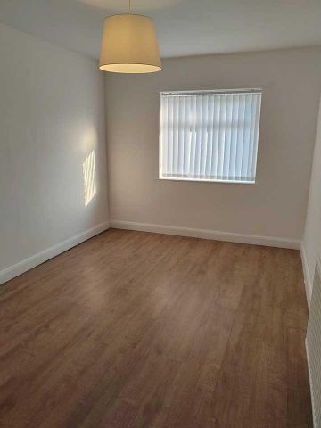2 bedroom townhouse to rent - Photo 2