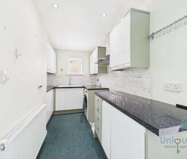 Mildred Close, Thornton-cleveleys, FY5 - Photo 6