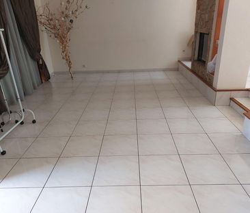 SAINT ERBLON - Maison d'habitation de 123 M² à proximité du centre ... - Photo 2