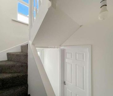Swainstone Road, Reading, Berkshire, RG2 - Photo 2
