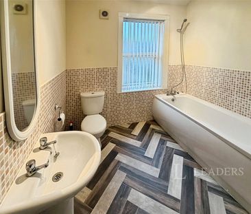 2 bedroom house to rent Oakland Terrace, Edlington, Doncaster, Sout... - Photo 2