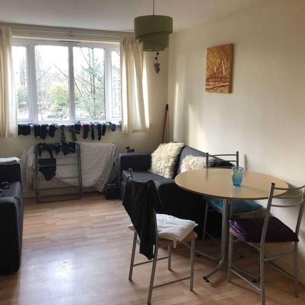 Wynnstay Grove, Fallowfield, M14 - Photo 1