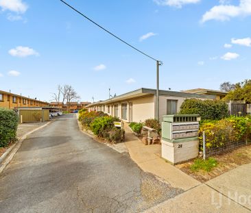 Neat One Bedroom single Level Unit - Photo 1