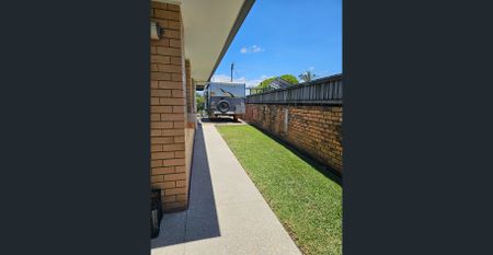 Fantastic Family Living — Just a Short Stroll to the Beach! - Photo 3