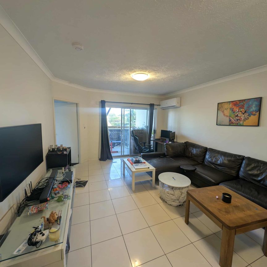 Indooroopilly - Photo 1