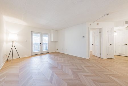 For Lease - 2030 Cleaver Avenue Unit# 206, Burlington, Ontario - Photo 4