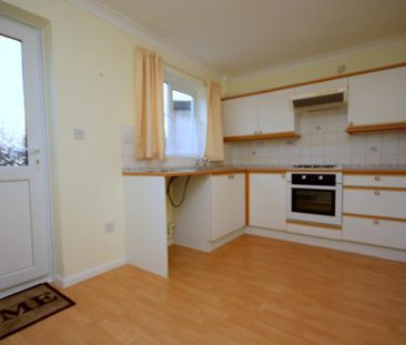 2 bedroom terraced house to rent - Photo 4
