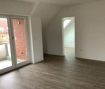 Gemütliche, frische renovierte 3-Zimmer-Dachgeschosswohnung! - Photo 4