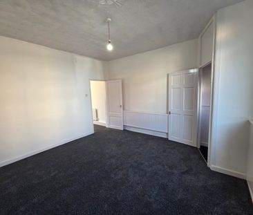 3 Bed Terraced House, Bolton Road, M26 - Photo 4