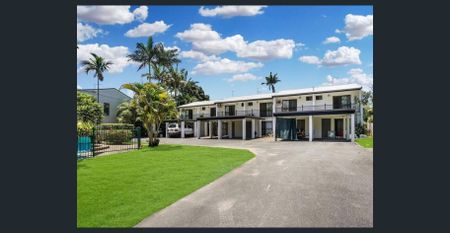 2 Bedroom Townhouse in Woree! - Photo 4