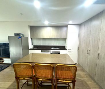 Fully Furnished! Modern 1-Bedroom Apartment with Study in the Heart... - Photo 1