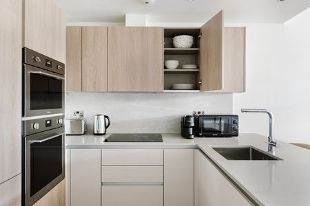 Bloom Nine Elms, Nine Elms Lane - Photo 3