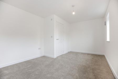 3 bedroom semi-detached house to rent - Photo 5