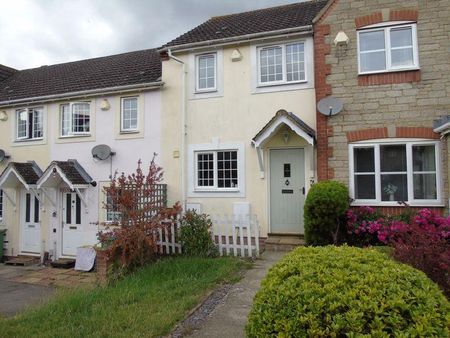 2 bedroom terraced house to rent - Photo 4