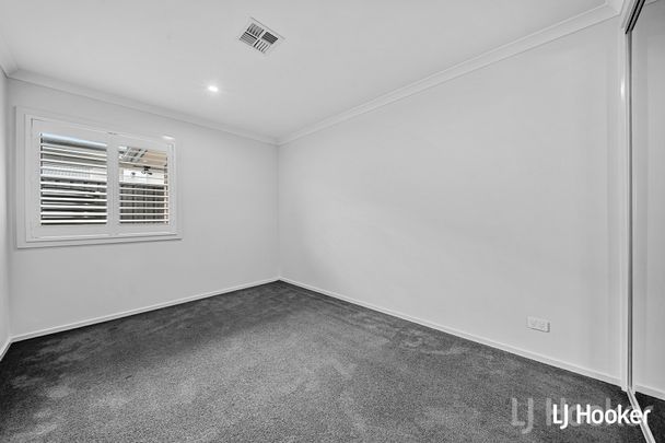 Stylish & Spacious Four Bedroom Family Home - Photo 1
