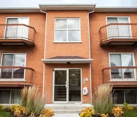 4 rooms apartment of 36m² in Montreal - Photo 1