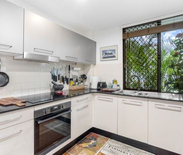 Furnished Apartment in the Heart of Bulimba - Photo 4