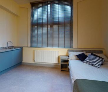 1 bedroom flat to rent - Photo 2