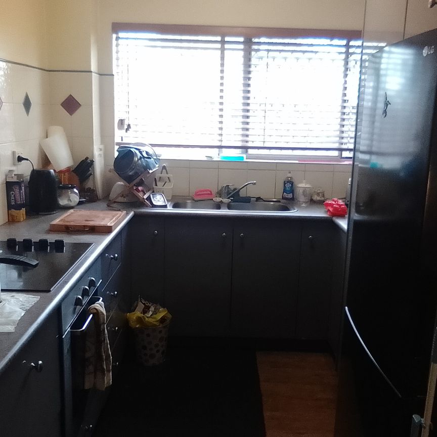 Surfers Paradise - Photo 1