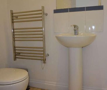 Okehampton, EX20 - Photo 4