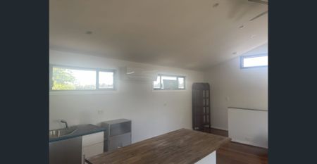 Quirky Quaint Character plus - Photo 4