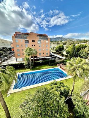 Alquiler de piso en Avenida Salvador Dalí - Foto 1