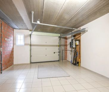 Prachtige stadswoning met inpandige garage en 2 slaapkamers in cent... - Photo 5