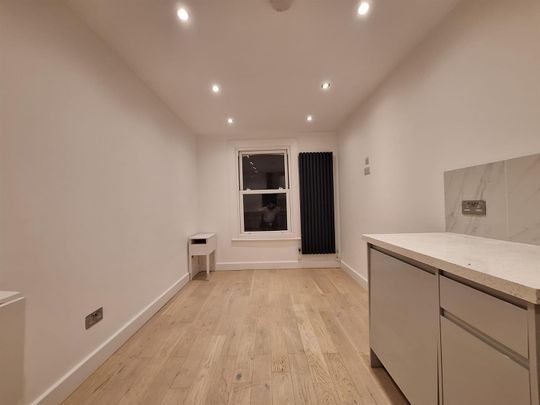 Junction Road, London N19 - Photo 1