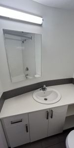 YORK HOUSE - Photo 4