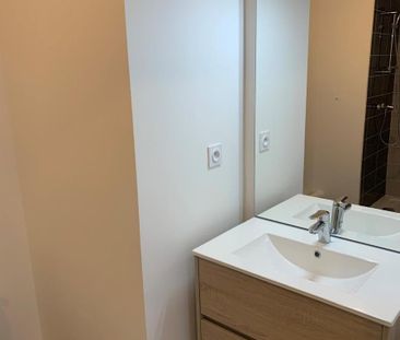 Location Appartement 2 pièces 46m² CLERMONT FERRAND 63000 - Photo 4