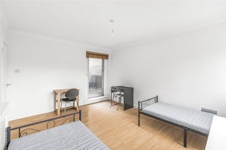 St. Mary Le Park Court, Parkgate Road, SW11 - Photo 3