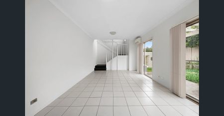 Modern Living - Photo 2