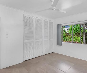 Ground Floor Unit in Small Complex - Photo 3