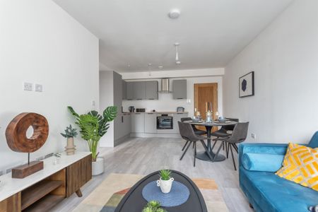 High Street, Maidenhead - Photo 3