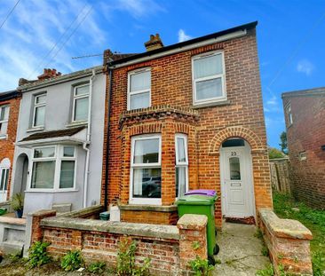 2 bedroom end of terrace house to rent - Photo 2