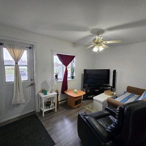 4 1/2 a louer - Photo 2