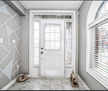 For Lease - 71 Magpie Way, Whitby, Ontario - Photo 5