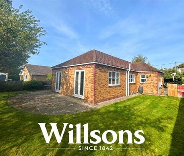 3 bedroom detached bungalow to rent - Photo 1