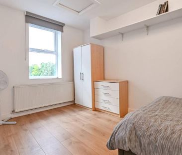 3 bedroom maisonette to rent - Photo 4