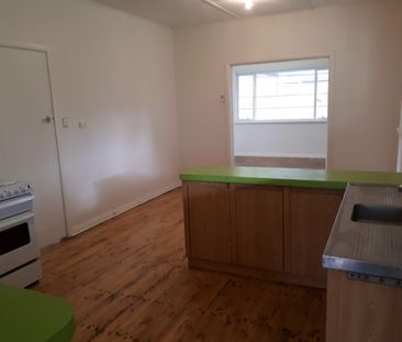 Large open space to play, charming home to live in, a relaxed lifes... - Photo 6