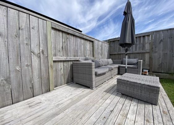 Coastal Elegance - Photo 1