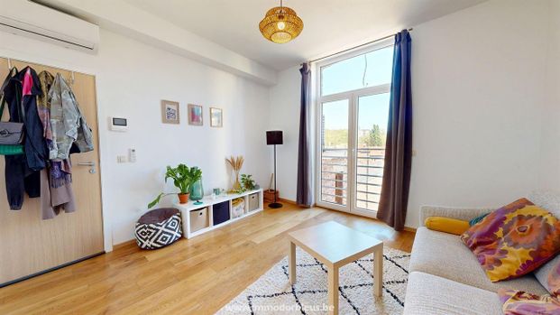 LIÈGE – Appartement duplex rénové, 2 chambres - Loyer: 880,00 € / mois - Foto 1