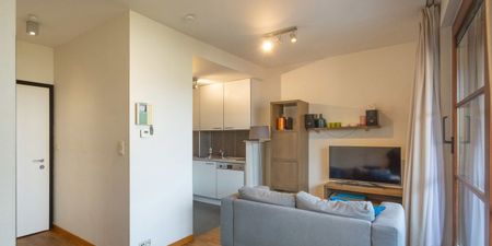 Appartement te huur in Oudergem voor € 1.000 met 1 slaapkamer - Photo 4
