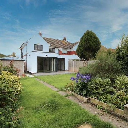 Newry Park, Chester, CH2 - Photo 1