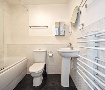 Modern 1 bedroom 1st floor apartment at this prestigious developmen... - Photo 1